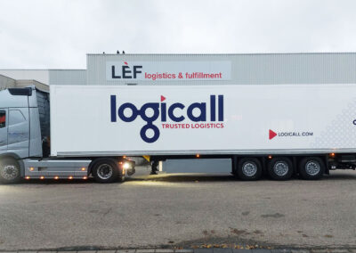 Nieuwe belettering wagenpark Logicall