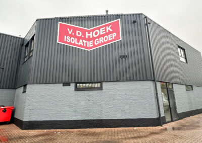 Reclame op pand v.d. Hoek isolatie